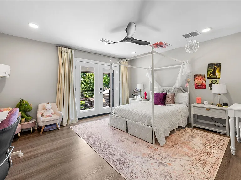 8202 Argentina St — Photo 33
