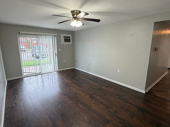 2nd image of 422 W Funderburg Rd APT E