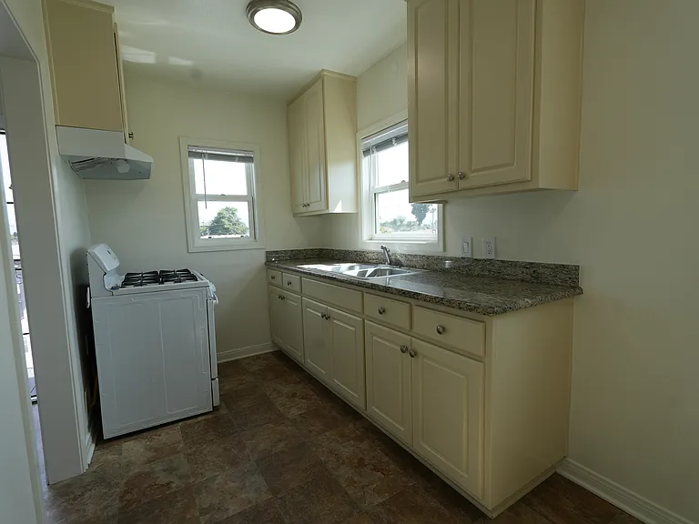 5157 1/4 E Santa Ana St #5157-1/4 — Photo 4