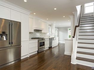 20 Maple St, Cresskill, NJ 07626