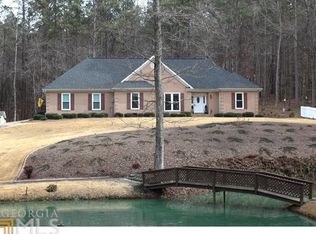 647 Happy Valley Cir, Newnan, GA 30263