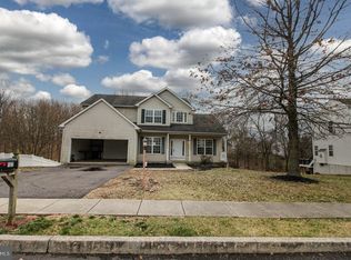 127 Julie Rd, Pottstown, PA 19464