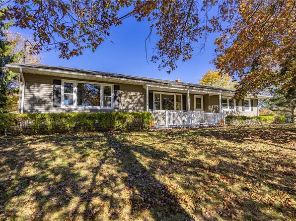 6150 Dugway Rd, Canandaigua, NY 14424