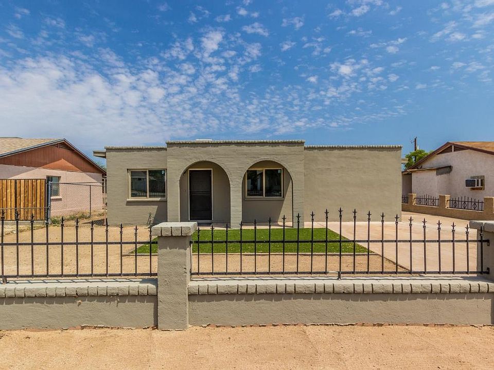 1st image of 744 E Desert Dr S