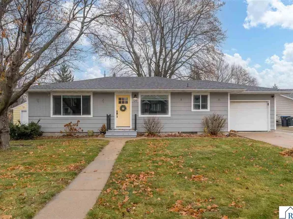 139 Homer St, Mankato, MN 56001