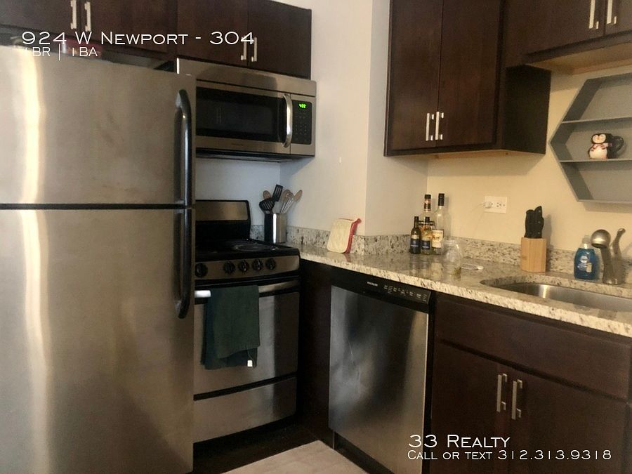 1st image of 924 W Newport Ave APT 304
