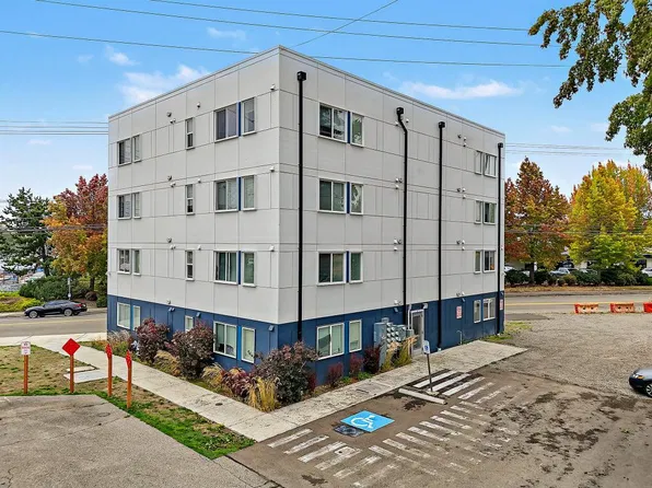 9 Clark Pl #1C, Tacoma, WA 98409