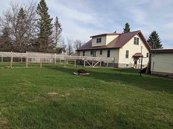 2nd image of 1007 N Huron Rd