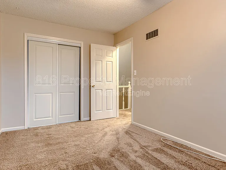164 SW Robin Rd — Photo 18
