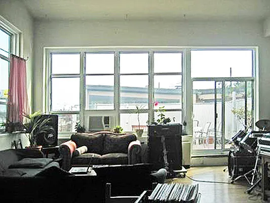 Rented by Awaye Realty Management LLC | media 37