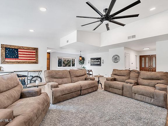 4th image of 13175 Golondrina St
