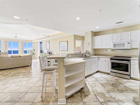 4th image of 10 N Forest Beach Dr Unit 3403