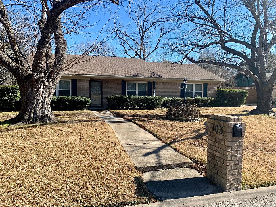 2nd image of 103 Royal Oaks Dr