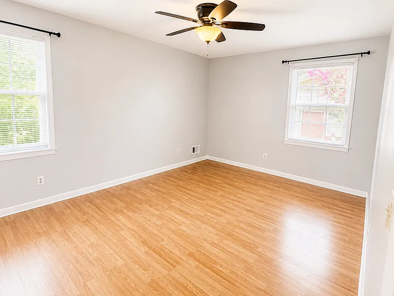 208 Inway Dr — Photo 11