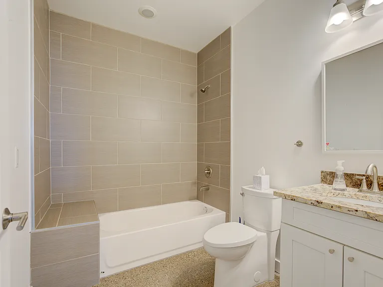 1300 Batavia Ave #2 — Photo 22