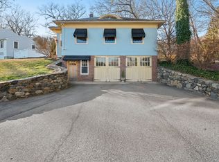 33 Weymouth Ln, East Greenwich, RI 02818