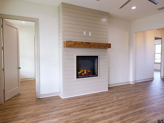 5th image of 20988 Patriot Cir