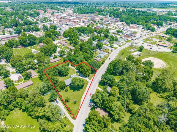 215 & 217 W 2nd St, Fulton, MO 65251
