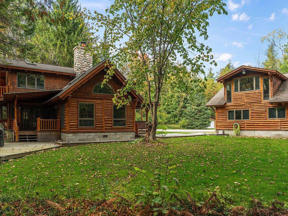 1st image of 1568 River Dr