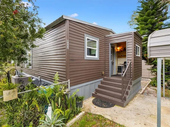 4552 County Road 300, Lake Panasoffkee, FL 33538