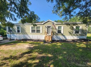 73 Persimmon Rd, Great Falls, SC 29055