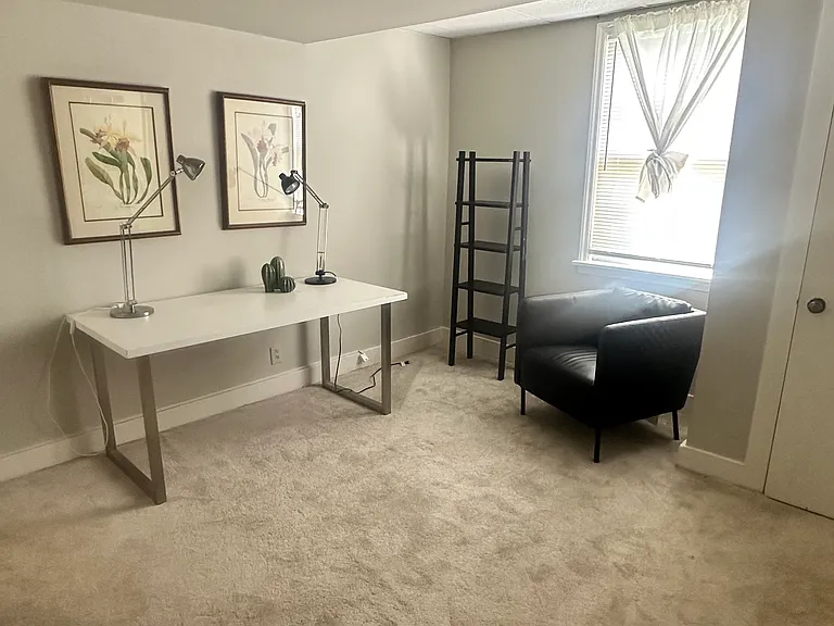 101 S Sunset Dr — Photo 7