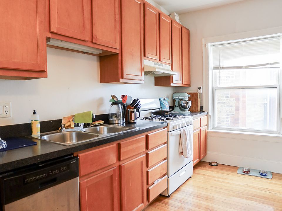 1st image of 3447 N Elaine Pl #401