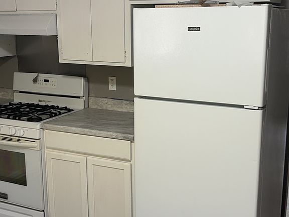 4th image of 10519 W Donna Dr