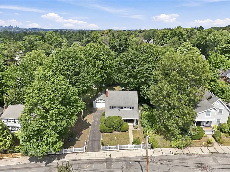 42 Norway Park — Photo 15