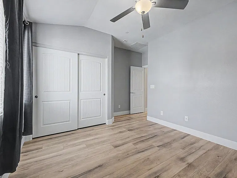 3777 Toscanella Ave — Photo 25