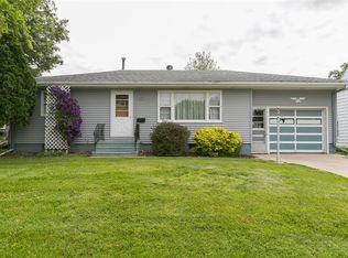 1155 27th St, Marion, IA 52302