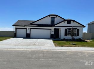 625 SW Raelynn St, Mountain Home, ID 83647