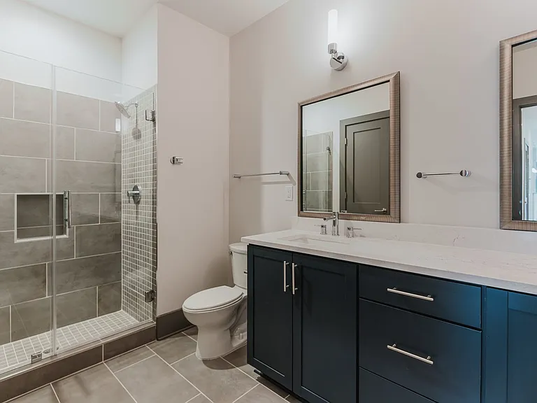 25 Minetta Ln #305 — Photo 10