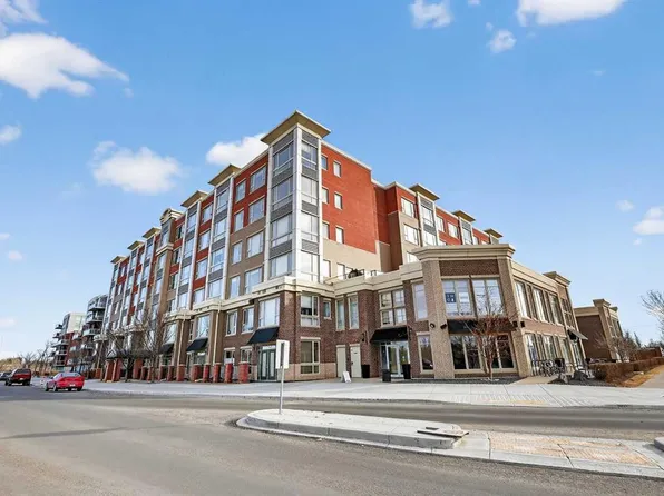 35 N Inglewood Park SE #404, Calgary, AB T2G 1B5