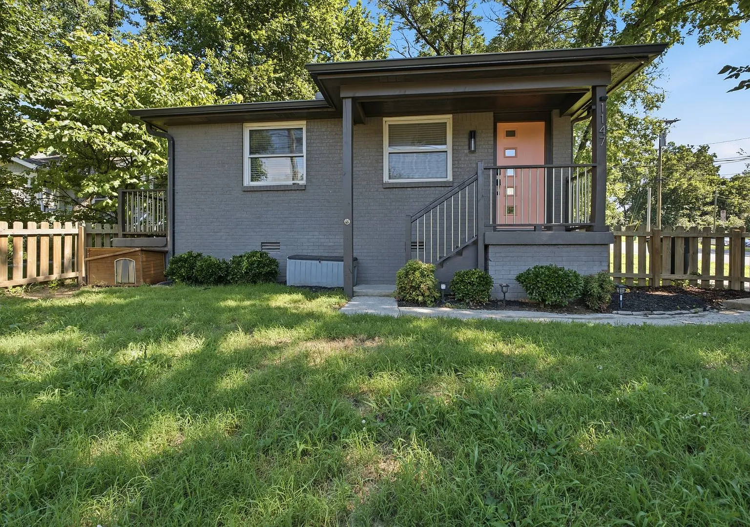 Cozy East Nashville Home — Photo 1