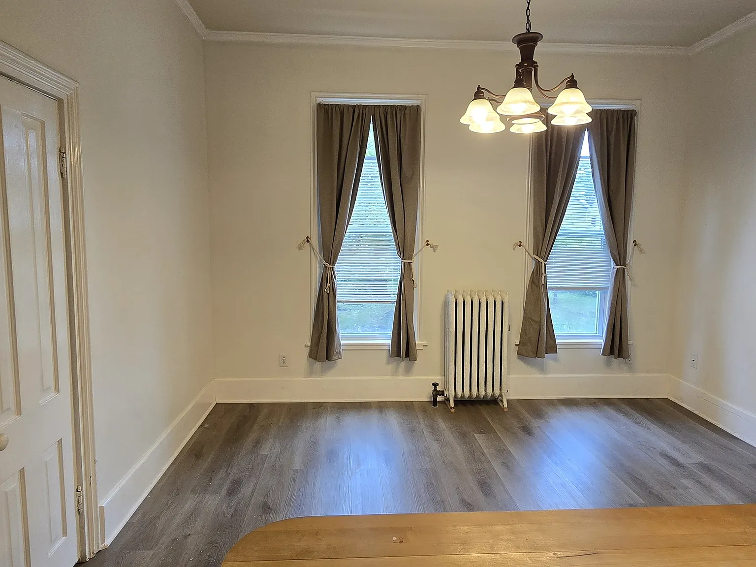 212 Oak Street - 7 — Photo 3