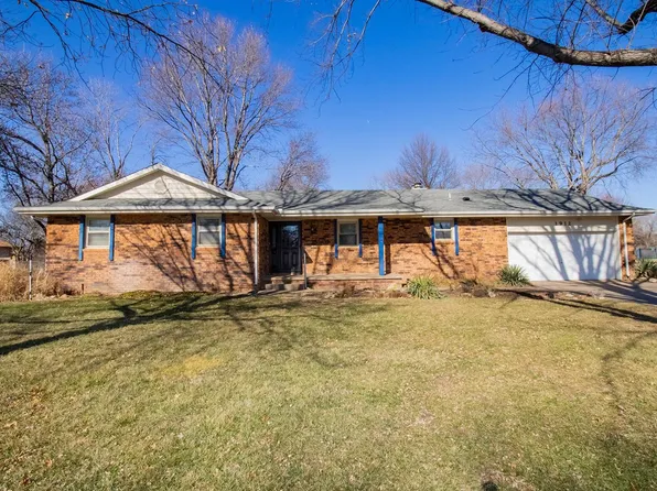 1912 W 60th St N, Wichita, KS 67204