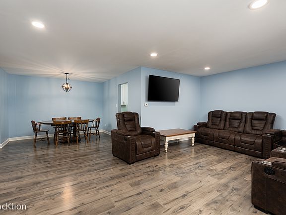 5th image of 8305 Route 53 APT A10