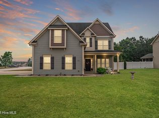 432 Century Dr, Cameron, NC 28326