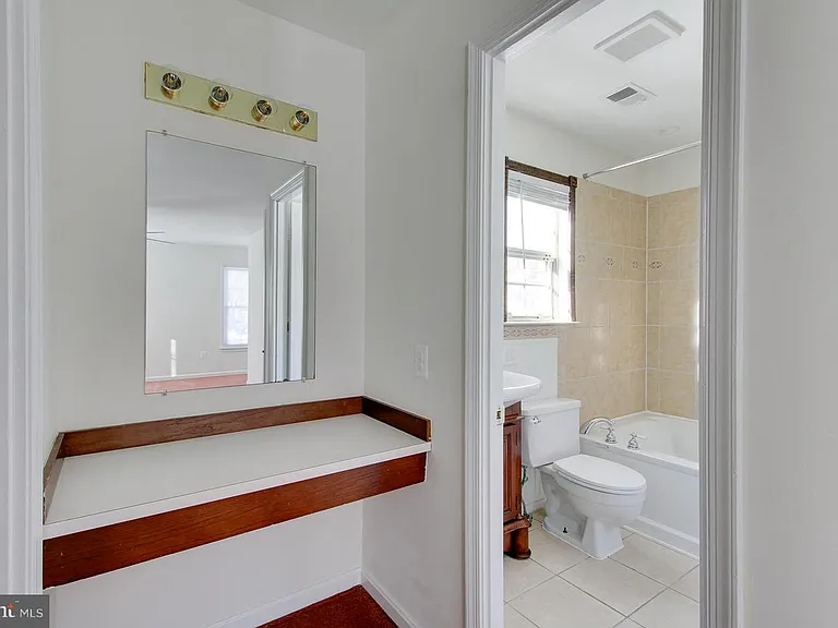 5400 Hampton Forest Way — Photo 19
