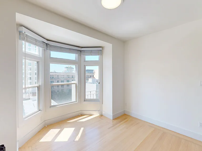 865 Sutter St #508 — Photo 2