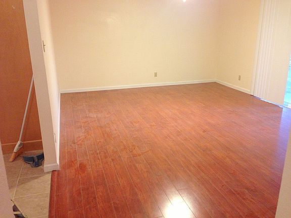 4th image of 7012 Sunnyslope Dr