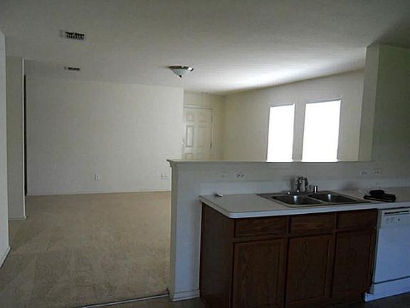 5th image of 1214 Augustin Dr
