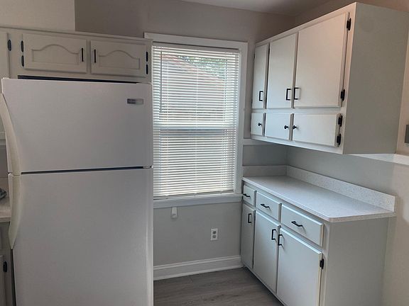 5th image of 4780 Mockingbird Ln #A