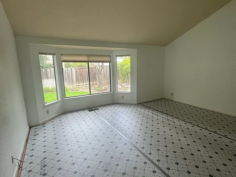 5 Stanton Ct — Photo 13