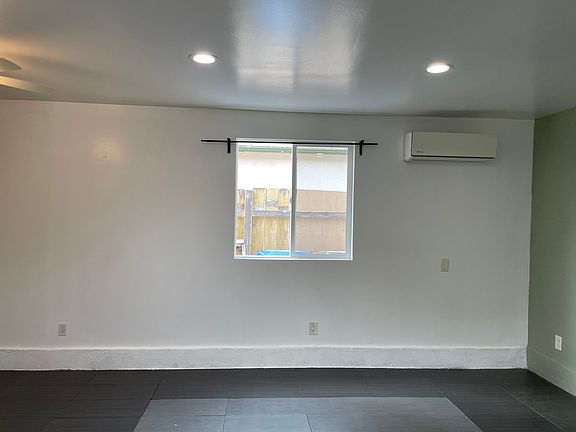 2nd image of 8025 White Oak Ave