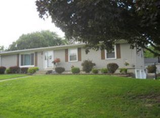 900 W Church St, Sheridan, IL 60551