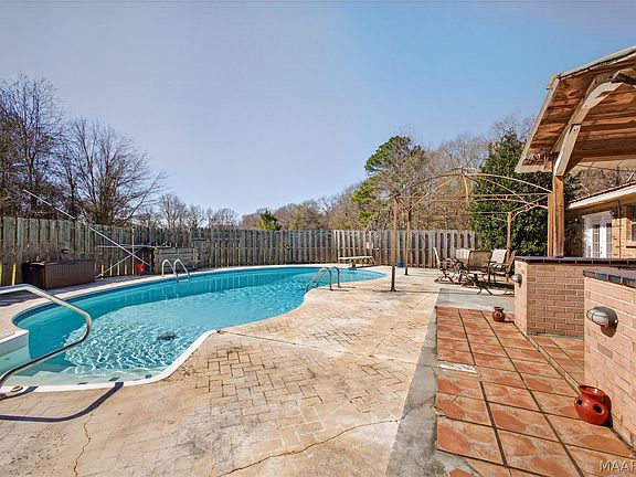 5th image of 822 County Road 1 S