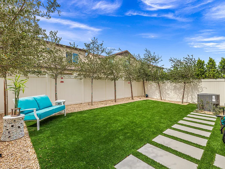 76390 Princeton Way — Photo 33