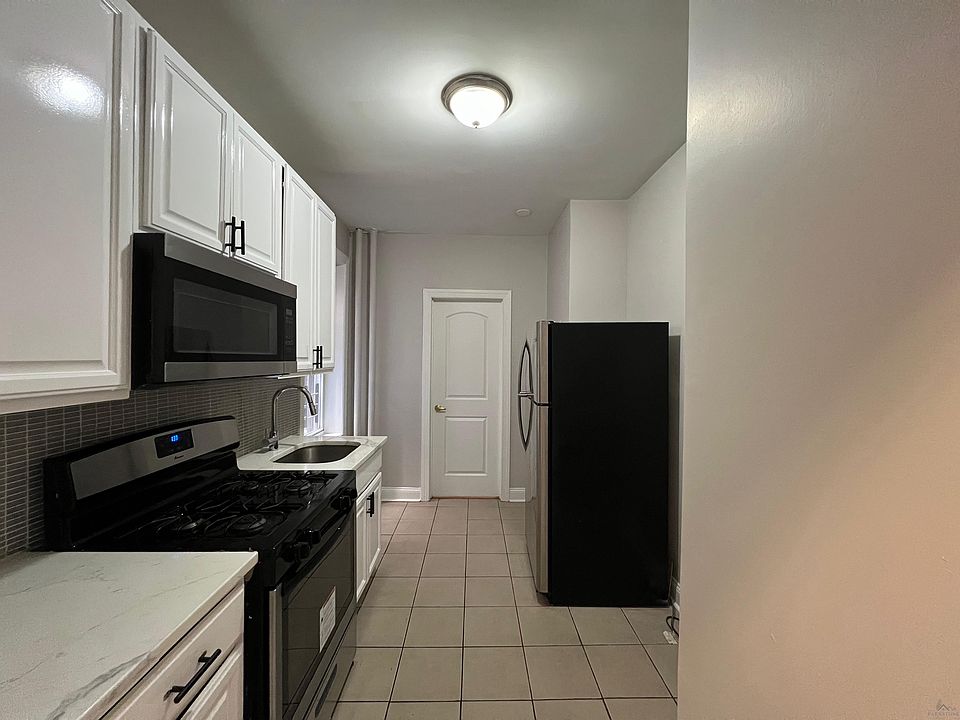 1st image of 3149 Kennedy Blvd APT 3